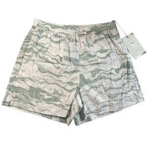ALPINE Design shorts for Women, Color Jade Print, Size Small, NWT